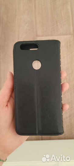 Чехол на телефон