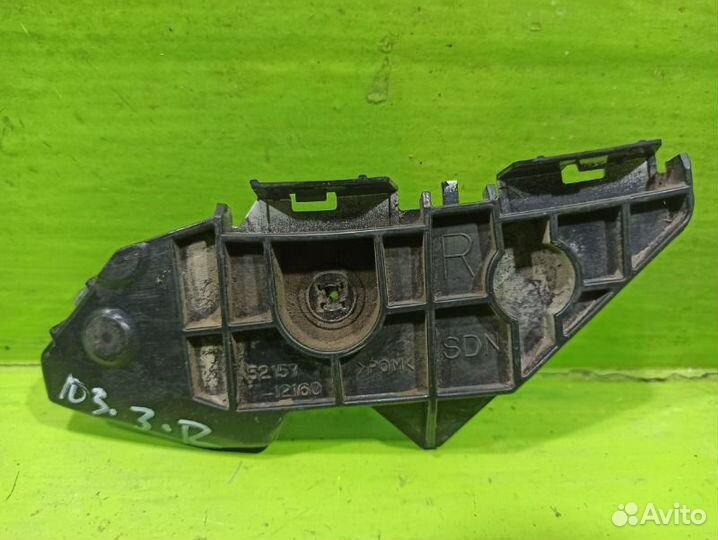 Кронштейн бампера задний Toyota Corolla E150 1ZR