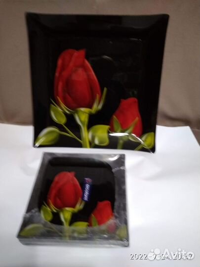 Набор: 6 тарелок квадратных,1 блюдо фирмы Arсofam