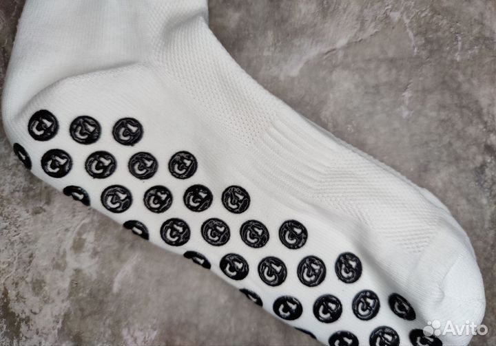 Носки футбольные(противоскользящие)