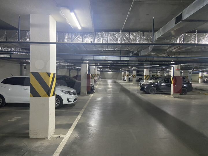 Машиноместо, 13 м²