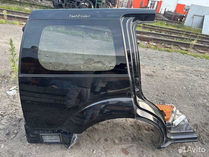 Крыло заднее правое Nissan Pathfinder 3