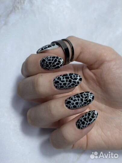 Маникюр, педикюр, шугаринг