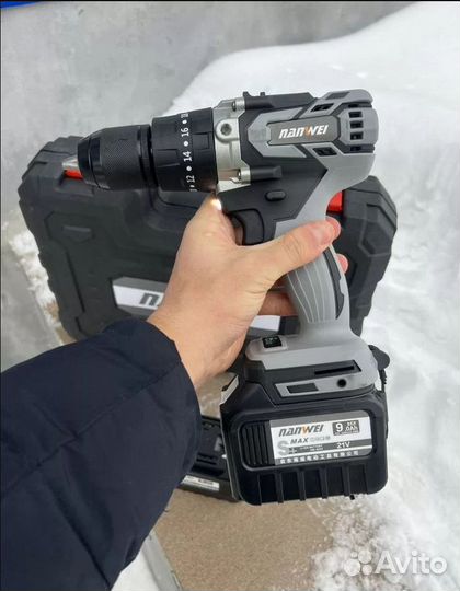 Шуруповерт для ледобура комплект. Новый. Гарантия