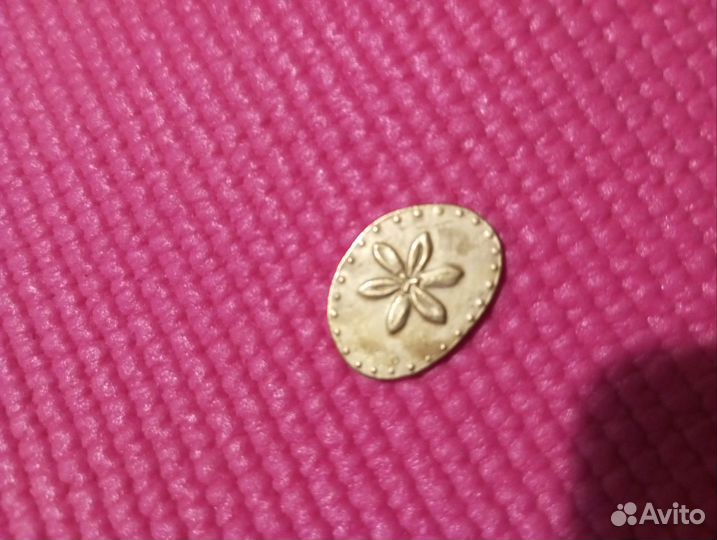 Монета магнит золотая и т д