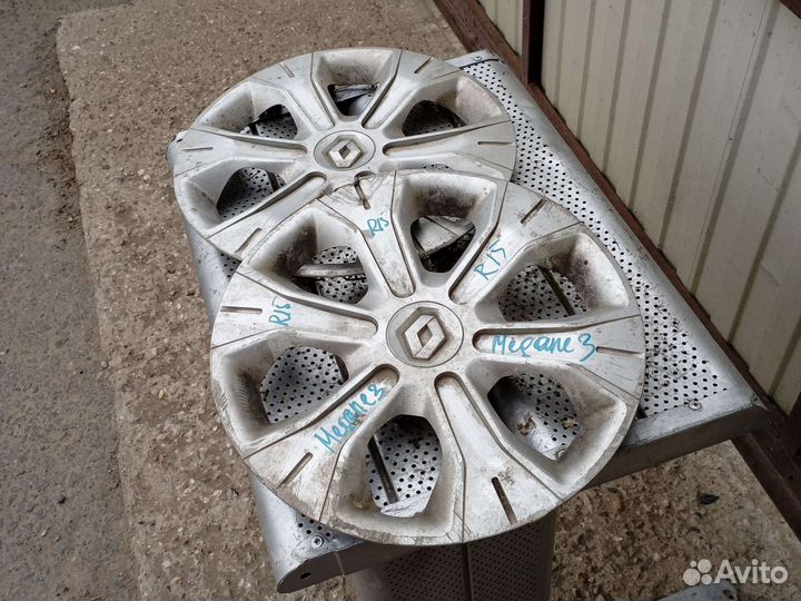 Renault Megane 3 Колпак декоративный R15