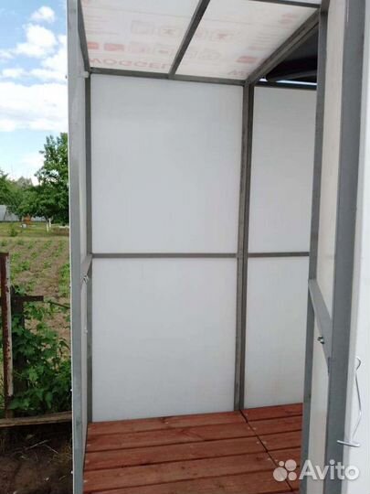 Душ летний на металлокаркасе