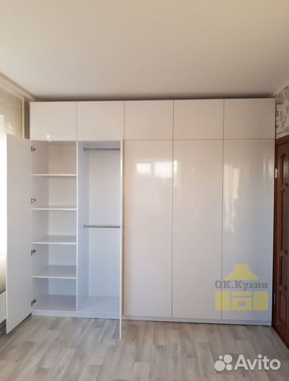 Шкаф в прихожую