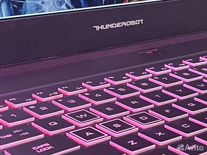 Игровой ноутбук Thunderobot i7 7700HQ + Nvidia GTX