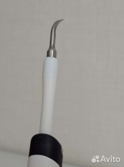 Устройство для чистки зубов