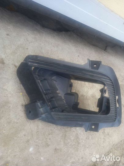 Киа рио 2 левая рамка птф