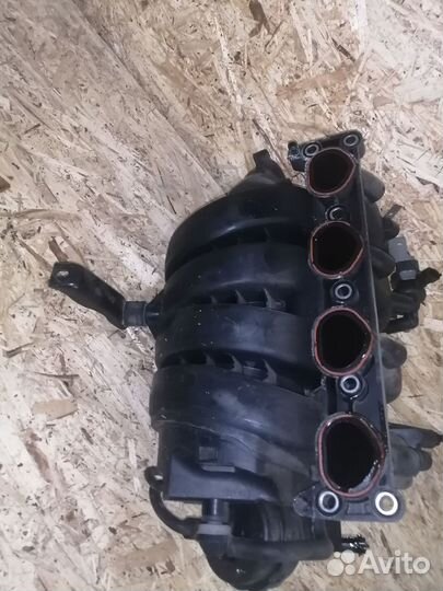 Коллектор впускной Chevrolet Cruze f18D4