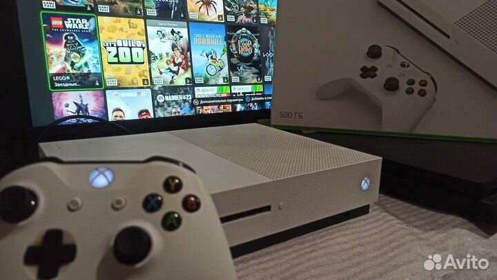 Xbox One S 1tb с играми GamePass