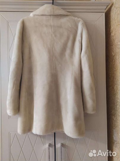 Шуба из искусственного меха