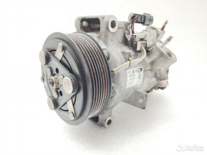 Компрессор кондиционера Infiniti Q50 V37 3.7 2013