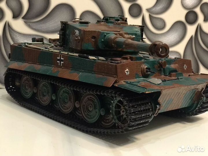 Продам крупномасштабный танк deagostini (металл)