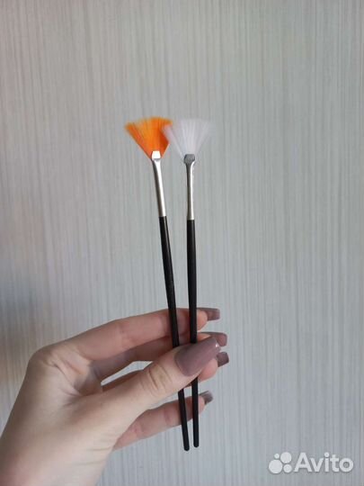 Кисти веерные для маникюра