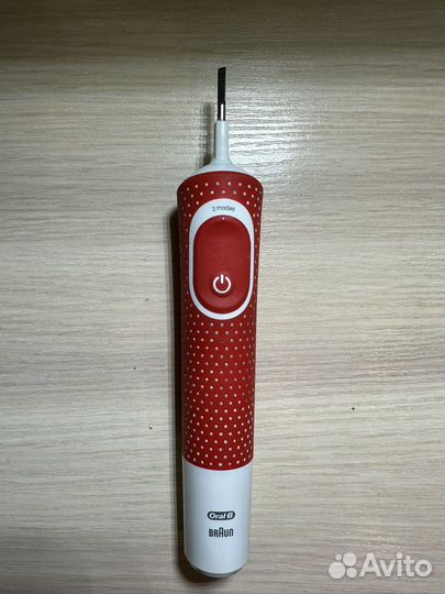 Электрическая зубная щетка детская oral-b