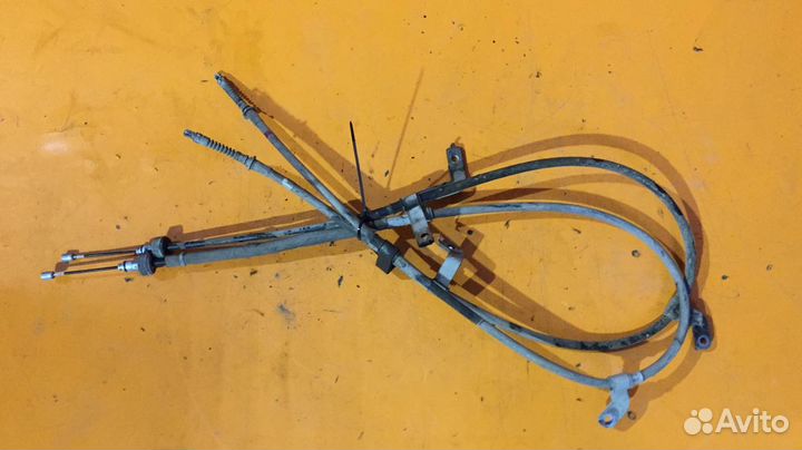 Трос ручника на Hyundai Solaris Kia Rio