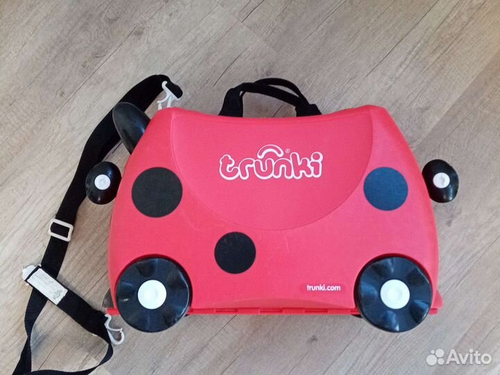 Детский чемодан trunki