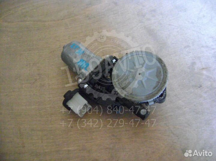 Моторчик стеклоподъемника Nissan X-Trail (T31)