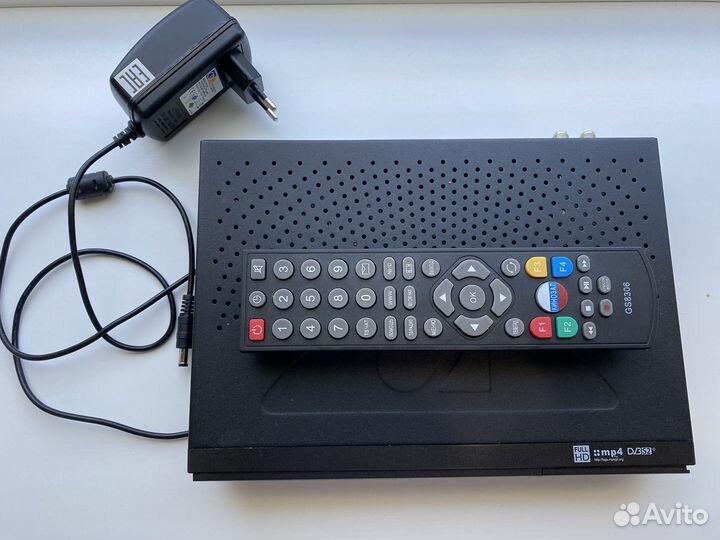 Комплект Триколор тв (ресивер и тарелка)