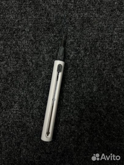 Ручка для чистки наушников