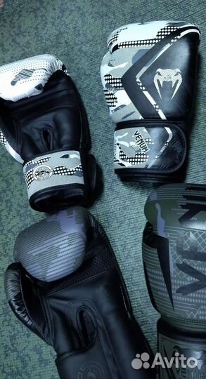 Боксерские перчатки 12 унц