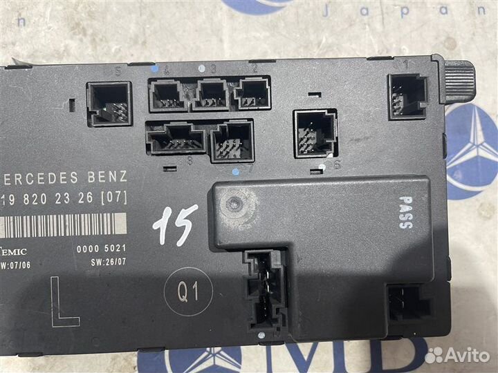 Блок управления двери передний левый Mercedes-Benz