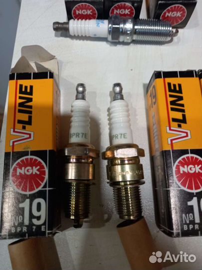 Свечи зажигания ngk (новые)