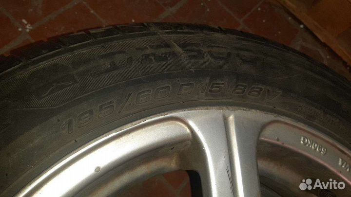 R15 Accelera 651 195/60, PCD 4x100 DIA 67.1