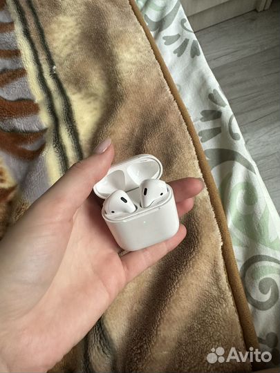 Airpods 2