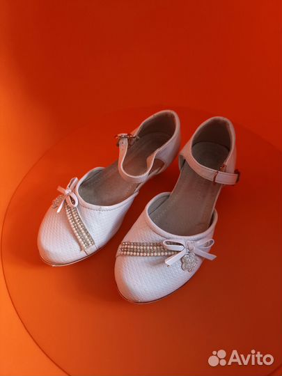 Туфли для девочки 29