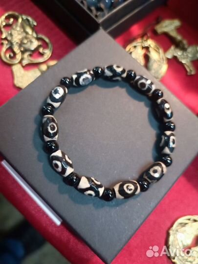 Браслет бусины дзи