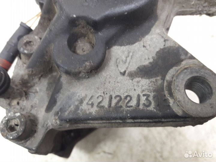 Суппорт тормозной задний правый Mercedes W220