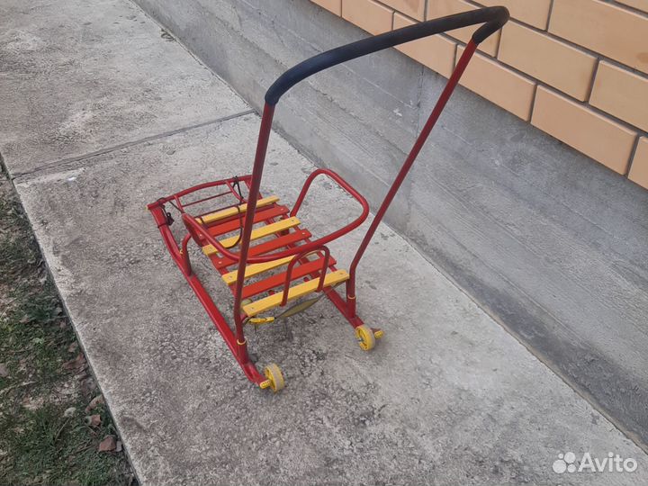 Детские санки с колесами