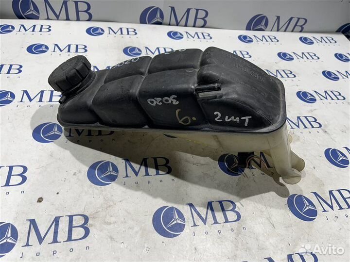 Бачок расширительный Mercedes-Benz E-Class W210