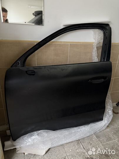 Дверь передняя левая Porsche Cayenne