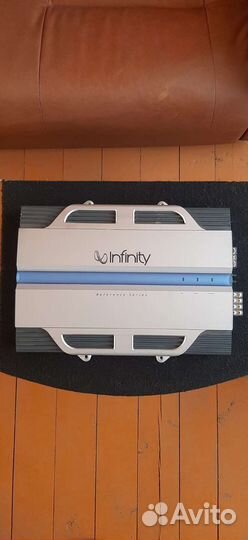 Автомобильный сабвуфер и усилитель