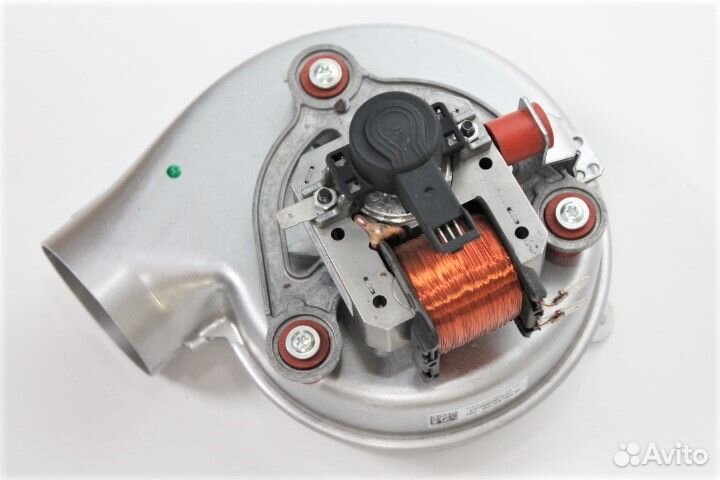 Вентилятор Bosch Buderus U072-12/18kwbn-12/18H 87