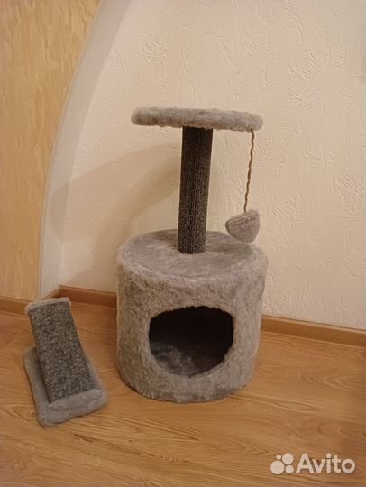 Домик для кошки с когтеточкой новый