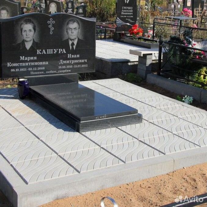 Примеры установки двух памятников на кладбище