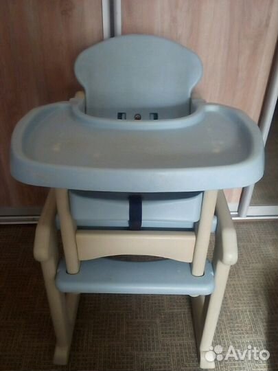 Детский стульчик для кормления