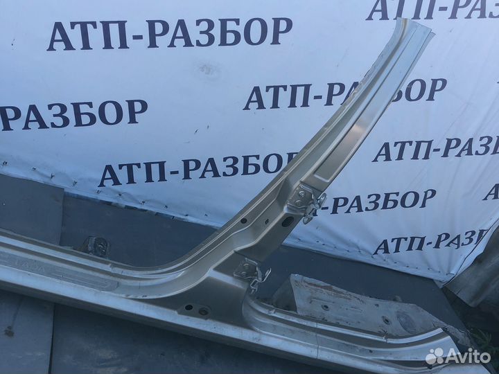 Лев стойка largus