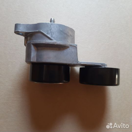 Оригинальный натяжитель ремня приводного Honda