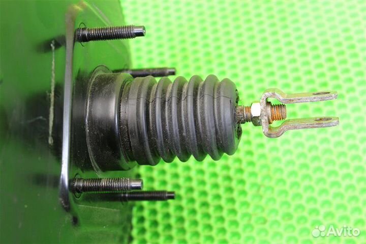 Главный тормозной цилиндр Toyota Rav4 ACA21