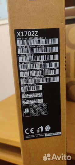 Asus Vivobook 17.3*IPS/i3-10 ядер/8,512Cb/Win11