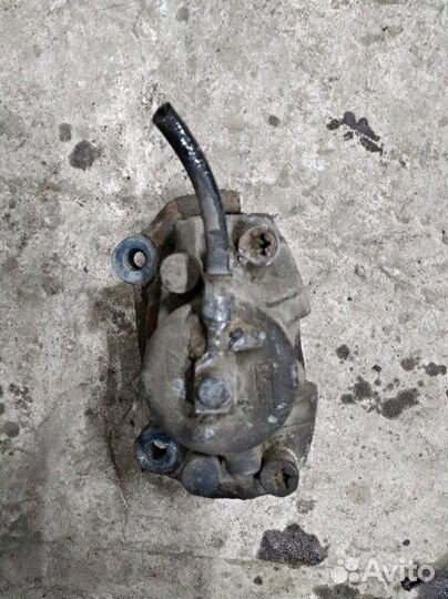 Суппорт передний левый Opel Vectra C C Z18XE 2003