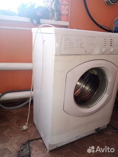 Стиральная машина аристон