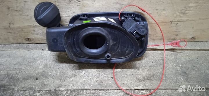 Лючек бензобака Audi Q5 2017 г.в